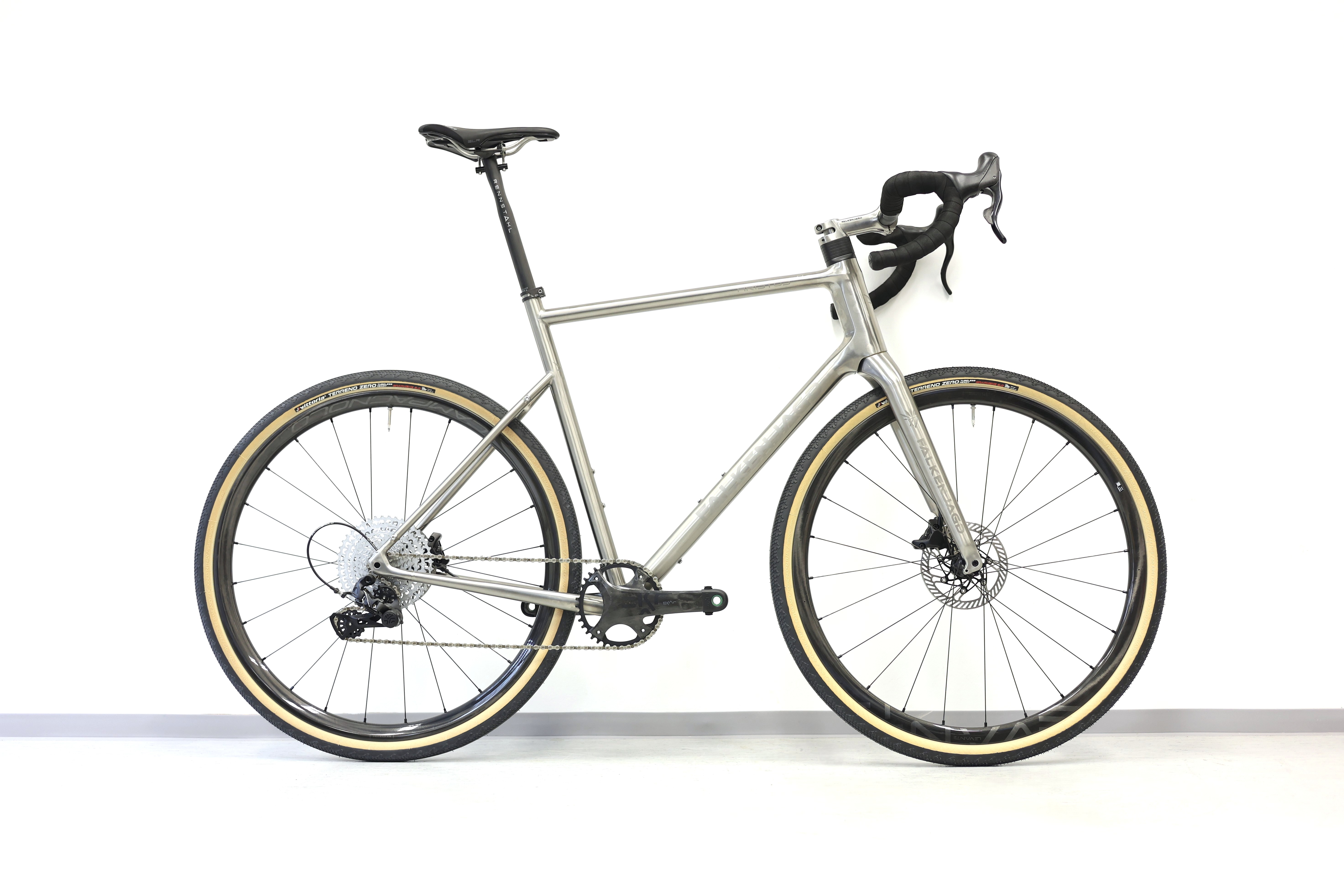 Falkenjagd Aristos R Gravel L