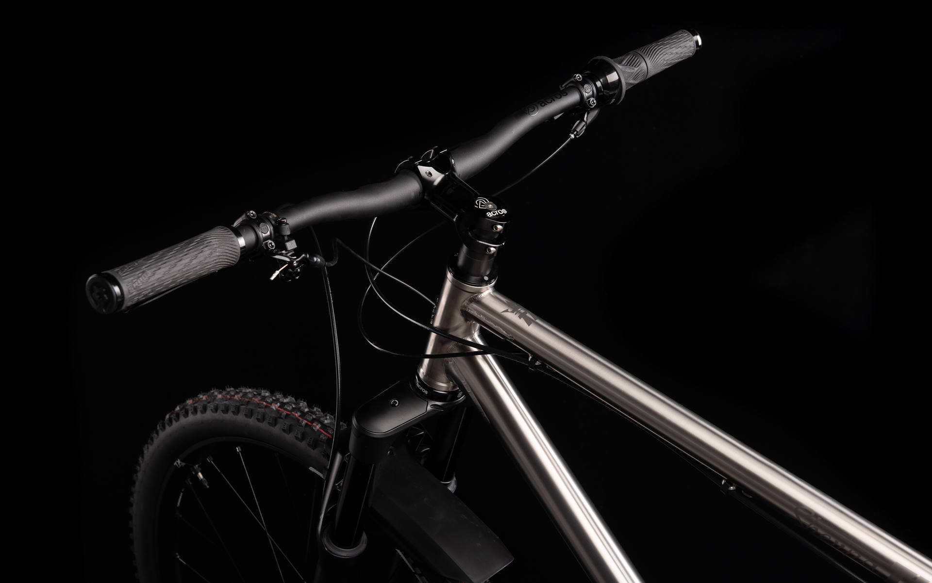 Sherpa Titanium